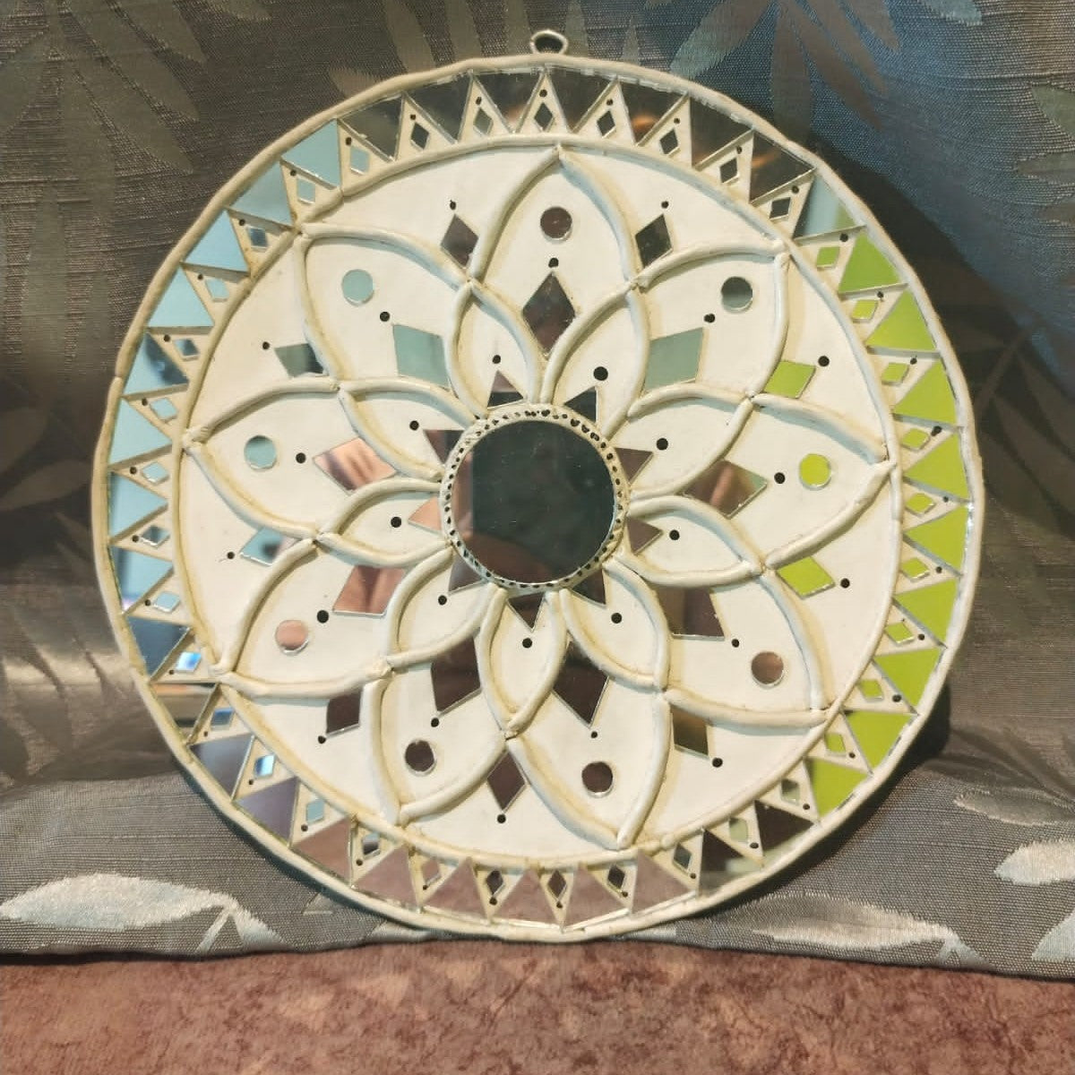 Handmade mandala style lippan art for wall decor | Mirror Work Round Design (8x8 Inch MDF)