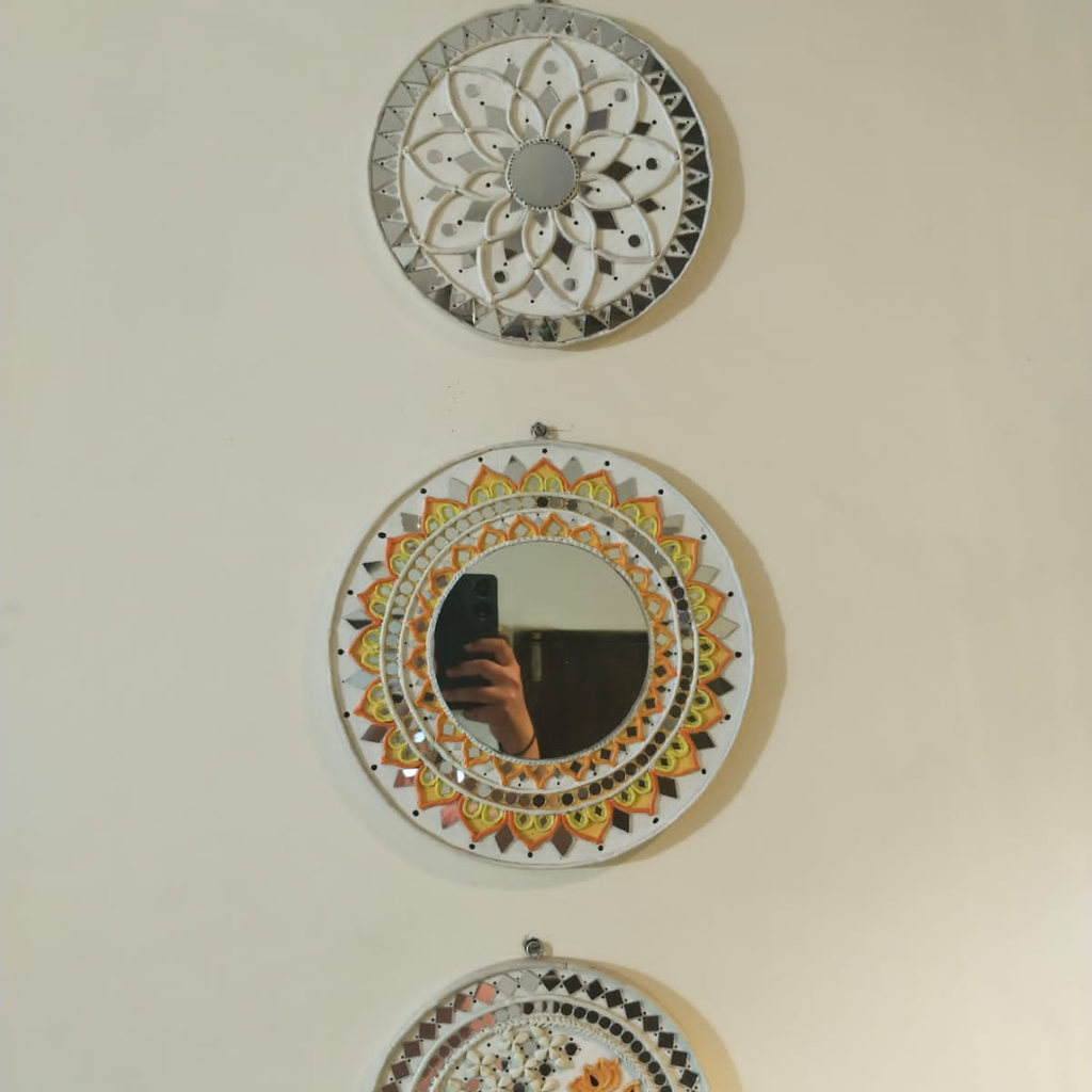 Handmade Floral Lippan Art Wall Decor – Mirror Work Round Design (8x8 Inch MDF)